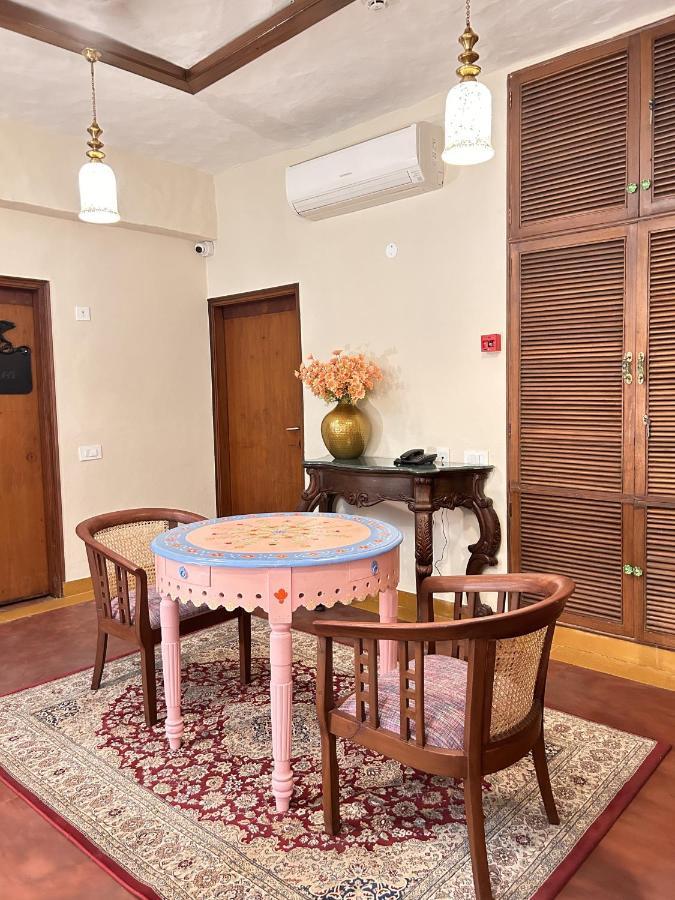 The Kaptain'S Retreat Chandīgarh エクステリア 写真